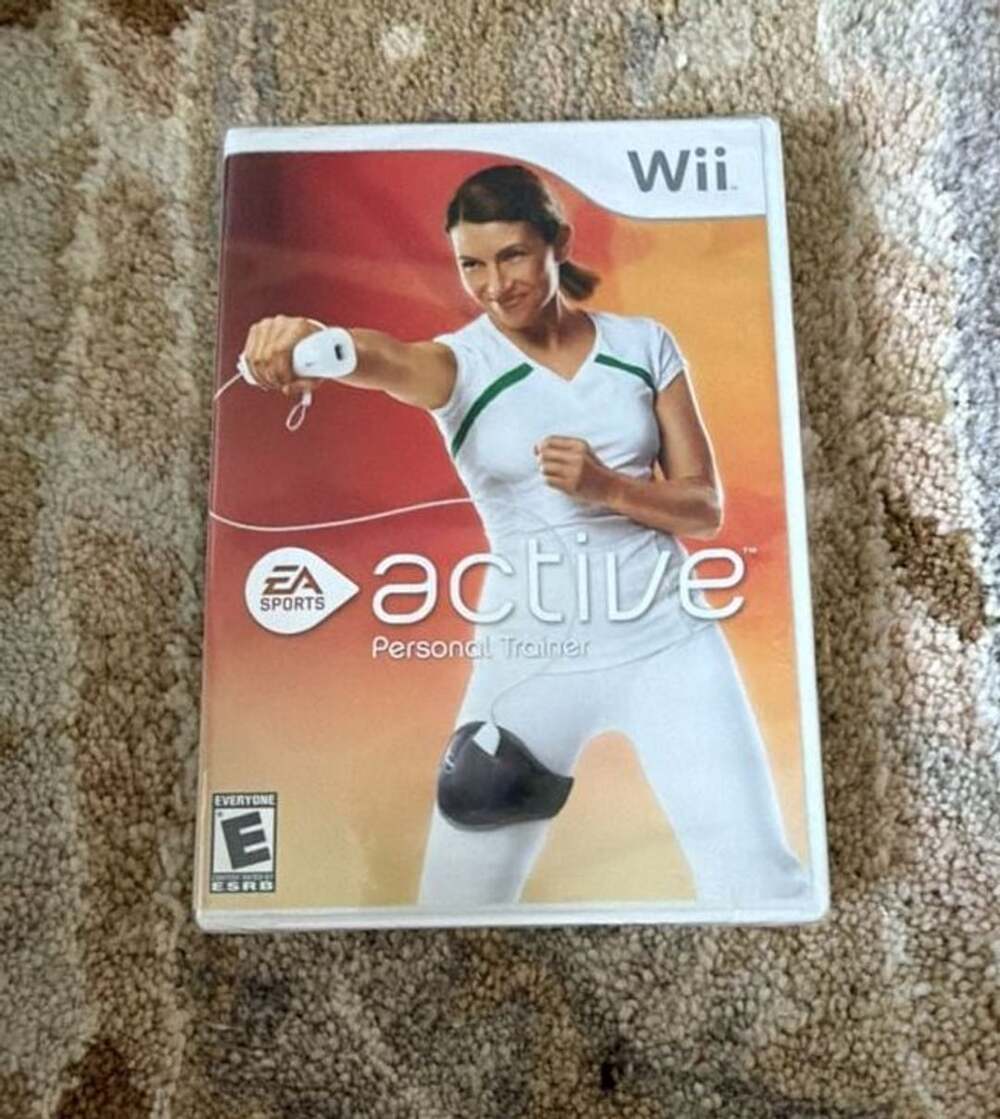 Nintendo Wii EA Sports Active Personal Trainer Game